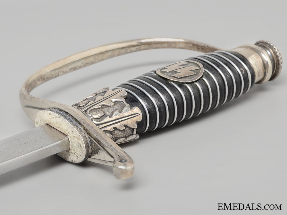 impressive_ss_officer's_degen_by_clemen&_jung;_silver_fittings_9.jpg546101ea18292