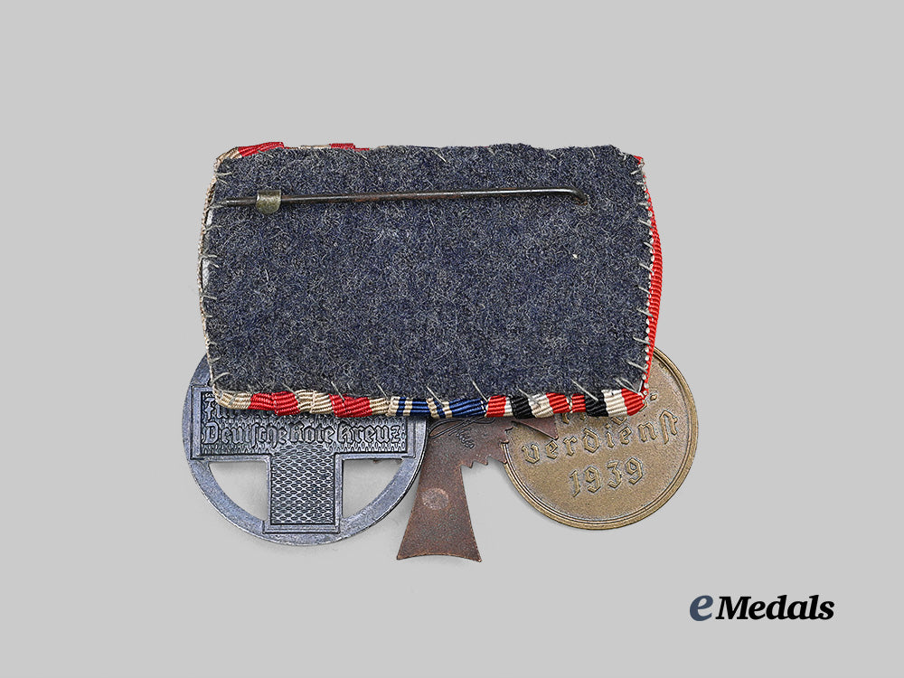 germany,_third_reich._a_rare_mother’s_cross_medal_bar_for_services_to_the_red_cross_and_war_effort_e_medals__g62689_4