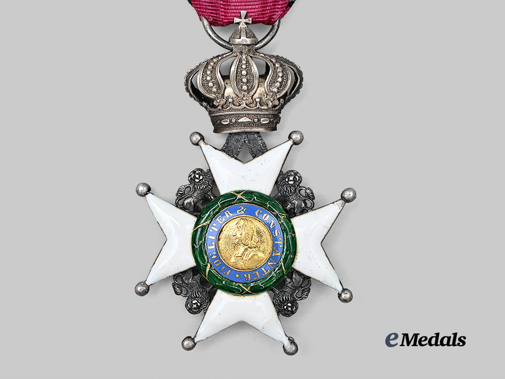 saxon_duchies._a_saxe-_ernestine_house_order,_civil_division,_ii_class_knight’s_cross_e_medals__g61783_3