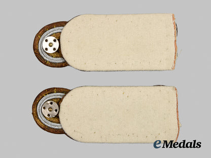 germany,_third_reich._a_pair_of_luftwaffe_generalmajor_shoulder_boards__a_i1_0416