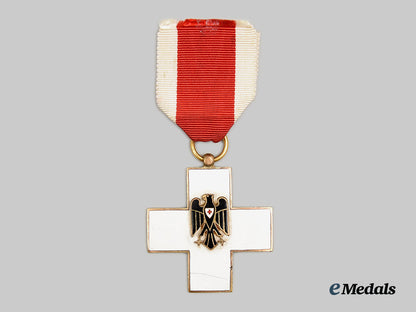 germany,_third_reich._a_cased_honour_cross_of_the_german_red_cross,_i_i_i_class,_type_i_i__a_i1_0678
