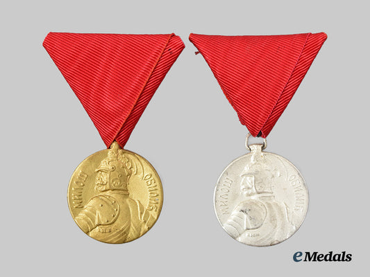 serbia,_kingdom._two_bravery_medals"_miloš_obilic",_gold_and_silver_grades__a_i1_1024