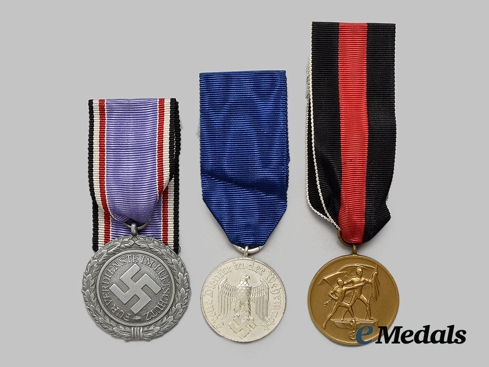 germany,_third_reich._a_mixed_lot_of_awards__a_i1_1126