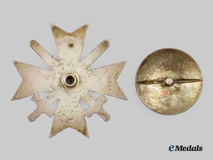 germany,_wehrmacht._a_war_merit_cross_i_class_with_swords_and_case,_screwback_version,_by_c._e._juncker__a_i1_1270