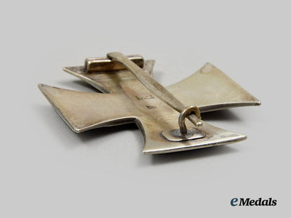 germany,_imperial._a_superb_iron_cross_presentation_set_for_a_first_world_war_combatant,_with_custom_case__a_i1_1334