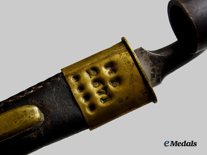 united_kingdom._a_lot_of_three_pattern1853_enfield_socket_bayonets__a_i1_1999
