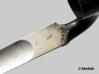 united_kingdom._a_lot_of_three_pattern1853_enfield_socket_bayonets__a_i1_2000