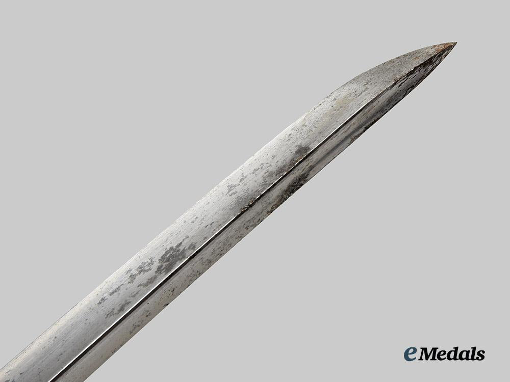 united_kingdom._a_lot_of_three_pattern1853_enfield_socket_bayonets__a_i1_2004