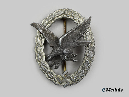 germany,_luftwaffe._a_radio_operator_and_air_gunner_badge,_by_wilhelm_deumer__a_i1_2422