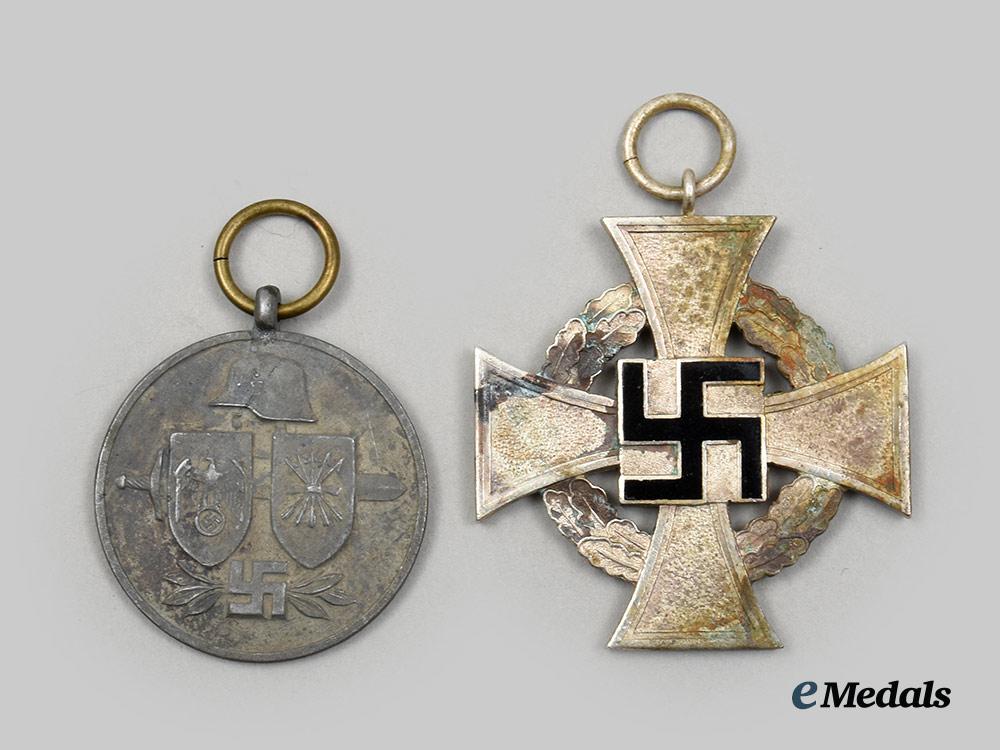germany,_third_reich._a_pair_of_awards_for_military_and_civil_service__a_i1_2497