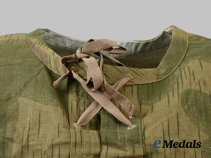 germany,_wehrmacht._an_unhooded_marsh_pattern_camouflage_smock__a_i1_2528