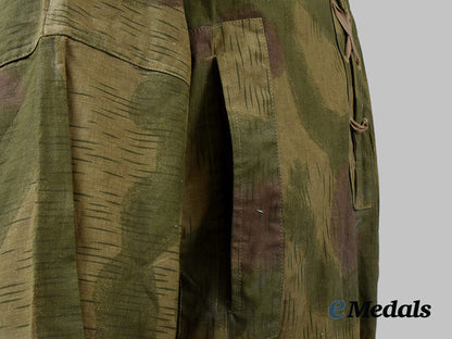 germany,_wehrmacht._an_unhooded_marsh_pattern_camouflage_smock__a_i1_2530