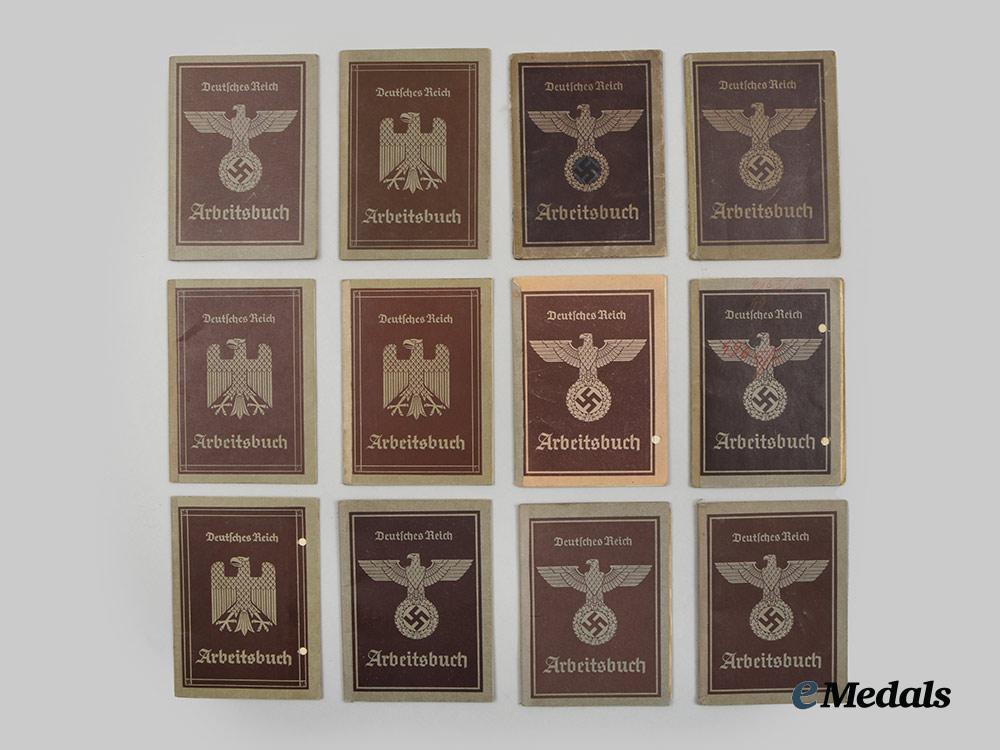 germany,_third_reich._a_mixed_lot_of_arbeitsbücher__a_i1_2563