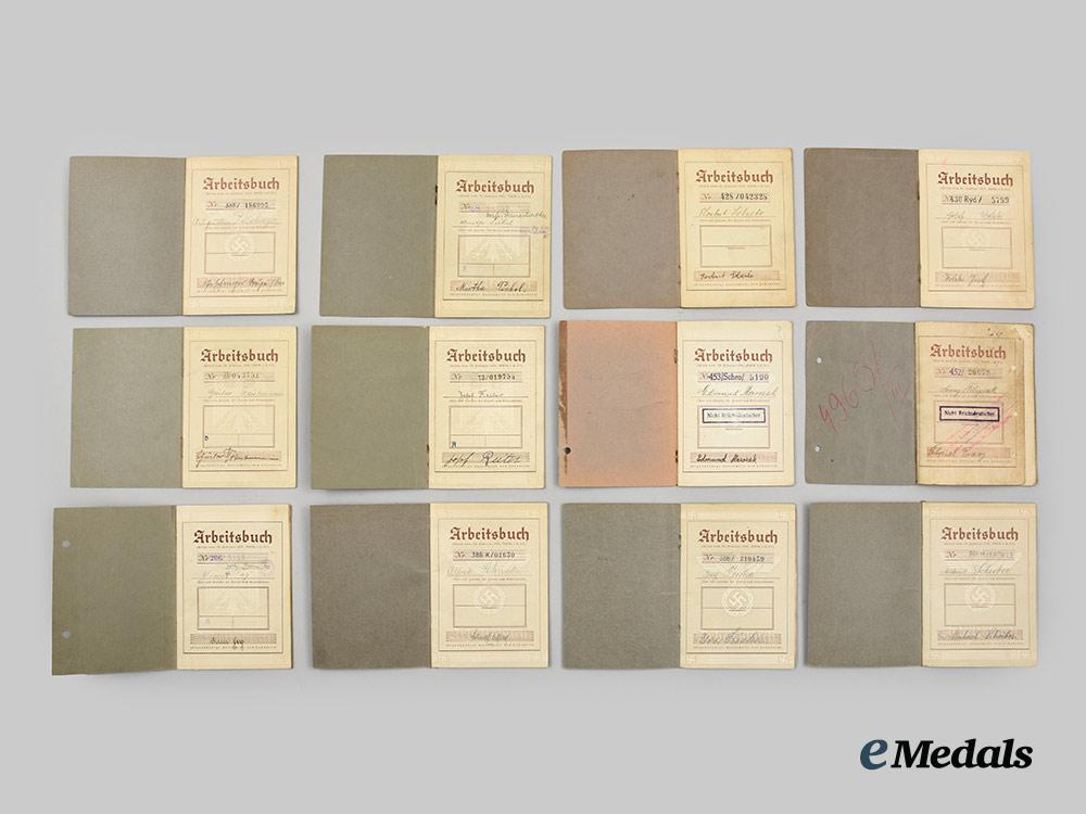 germany,_third_reich._a_mixed_lot_of_arbeitsbücher__a_i1_2565