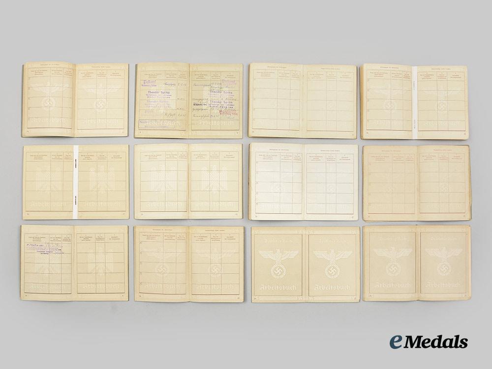 germany,_third_reich._a_mixed_lot_of_arbeitsbücher__a_i1_2571