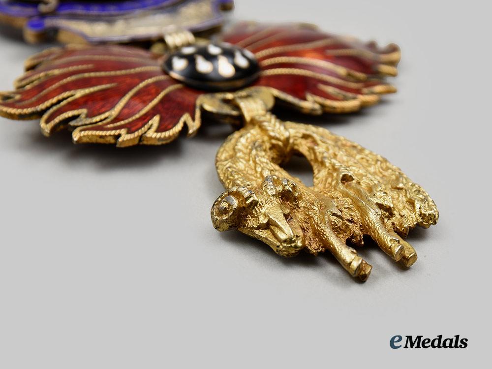 austria,_second_republic._a_high_quality_order_of_the_golden_fleece,_museum_exhibition_example,_by_c._f._rothe&_neffe,_c.1970__a_i1_3043