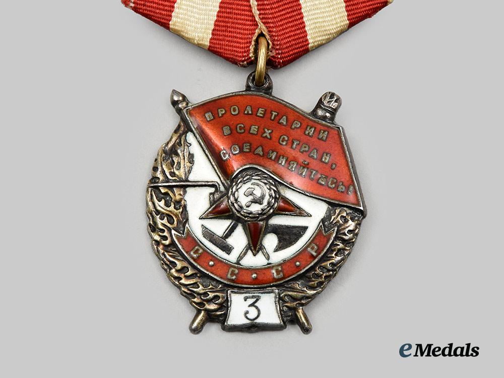 russia,_soviet_union._a_rare_order_of_the_red_banner,_type_i_i_i,_wartime-_issued_third_award__a_i1_3312