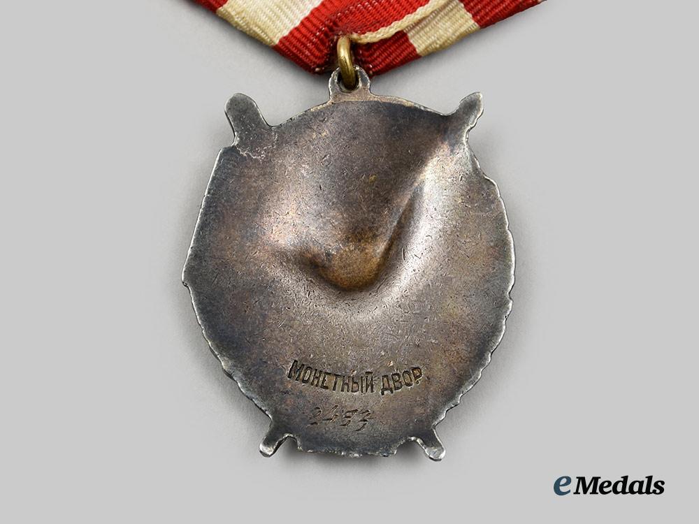 russia,_soviet_union._a_rare_order_of_the_red_banner,_type_i_i_i,_wartime-_issued_third_award__a_i1_3313