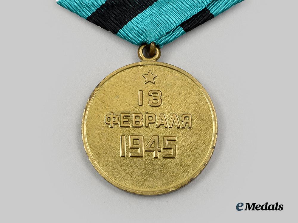 russia,_soviet_union._a_rare_medal_for_the_liberation_of_belgrade,_with_budapest_liberation_date__a_i1_3327