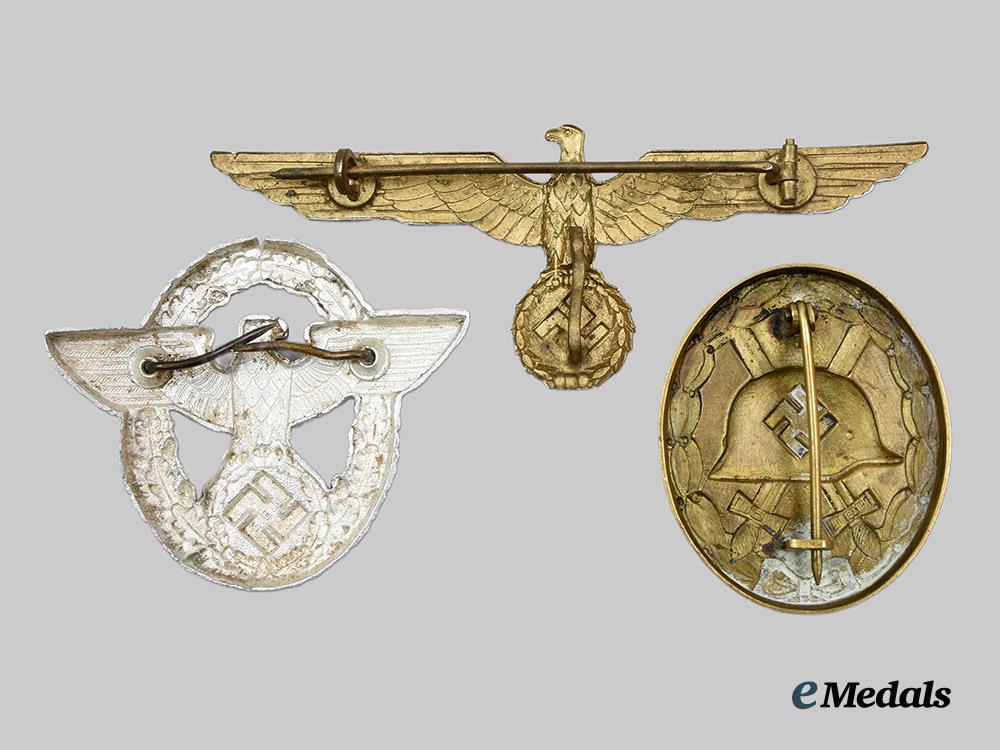 germany,_third_reich._a_mixed_lot_of_badges_and_insignia__a_i1_3633