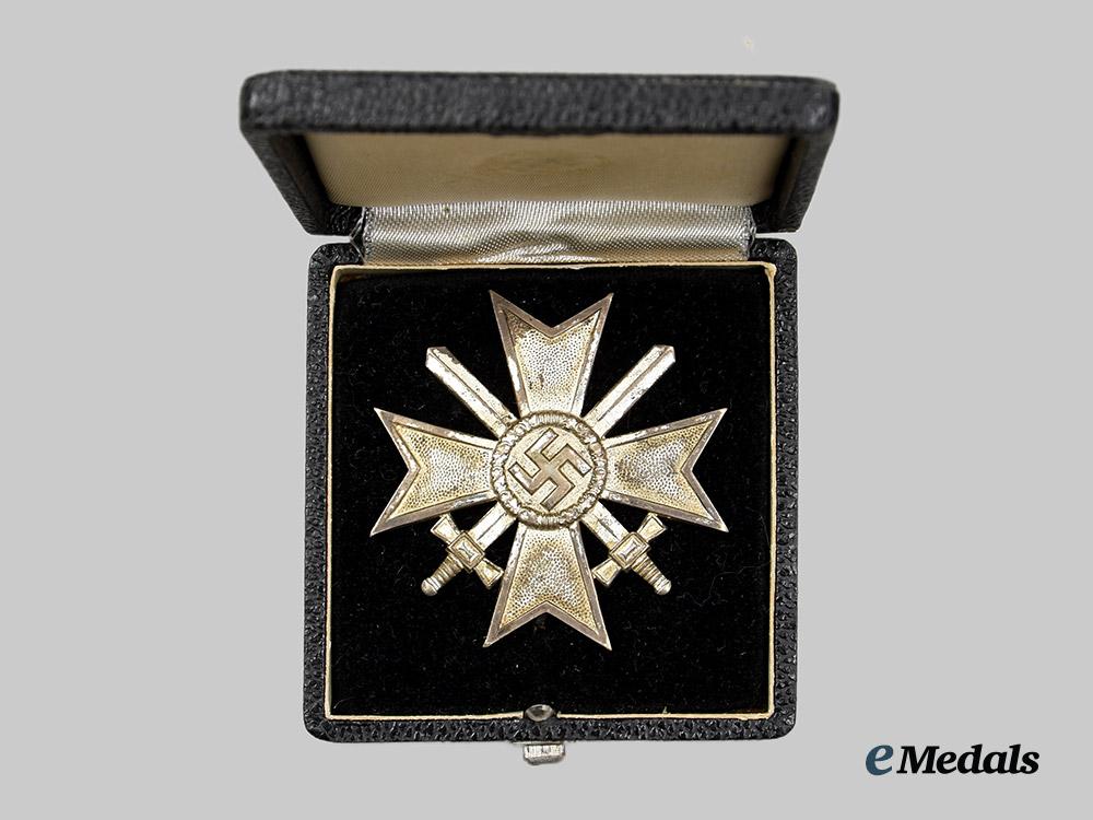 germany,_wehrmacht._a_war_merit_cross_i_class_with_swords_and_case__a_i1_3650