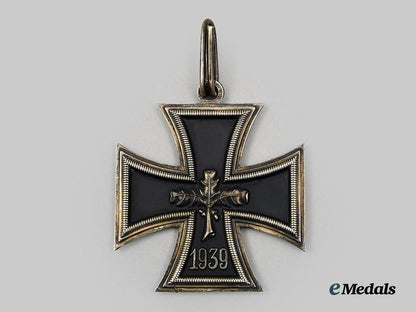 germany,_federal_republic._a_knight’s_cross_of_the_iron_cross,_early1957_version__a_i1_3687