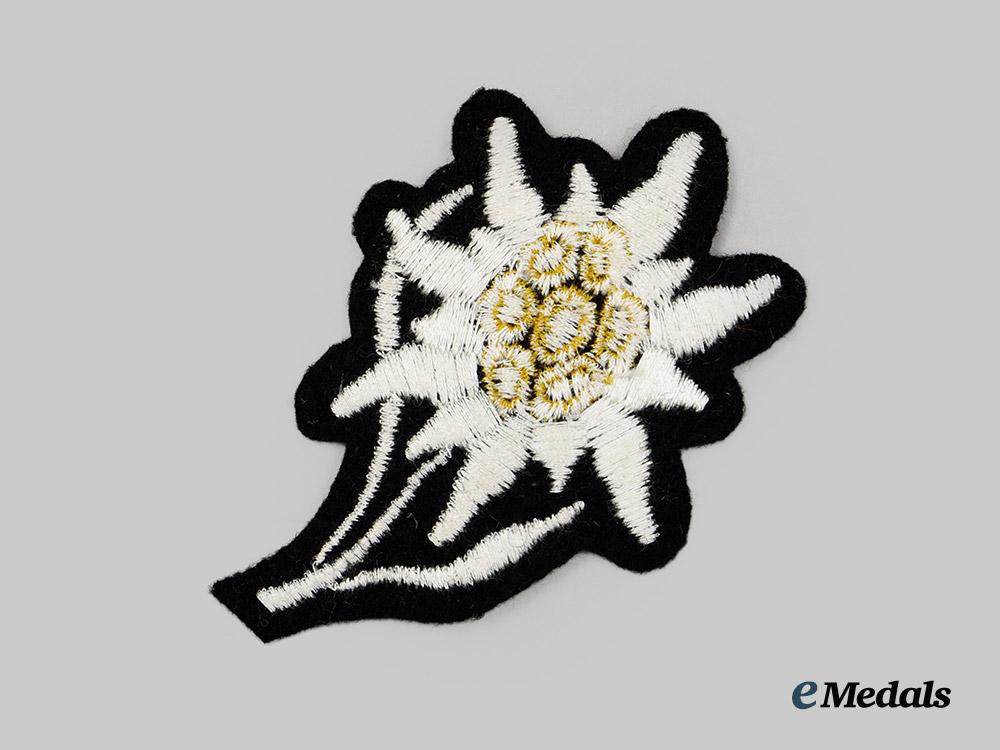 germany,_s_s._a_mint_waffen-_s_s_gebirgsjäger_e_m/_n_c_o_cap_insignia__a_i1_3712