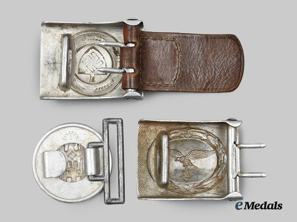 germany,_third_reich._a_mixed_lot_of_belt_buckles_for_military_and_civil_services__a_i1_4063