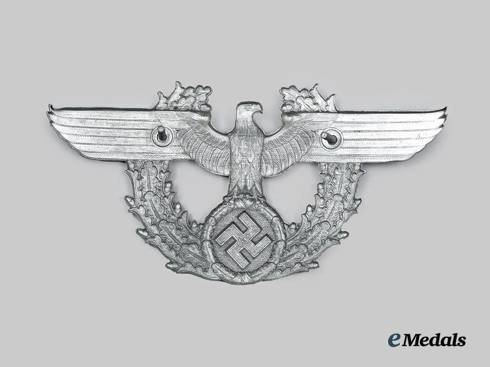 germany,_ordnungspolizei._an_officer’s_shako_plate,_by_christian_theodor_dicke__a_i1_4196
