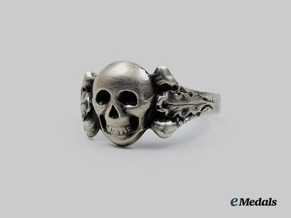 germany,_wehrmacht._a_totenkopf_ring_in_silver__a_i1_4215
