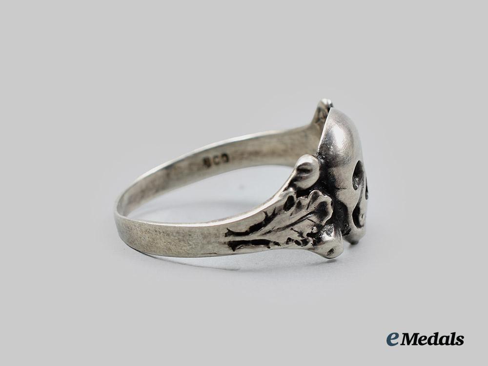 germany,_wehrmacht._a_totenkopf_ring_in_silver__a_i1_4217