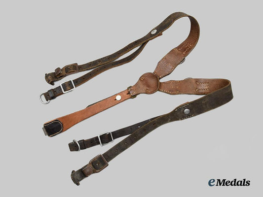 germany,_heer._a_set_of_y-_straps__a_i1_5548