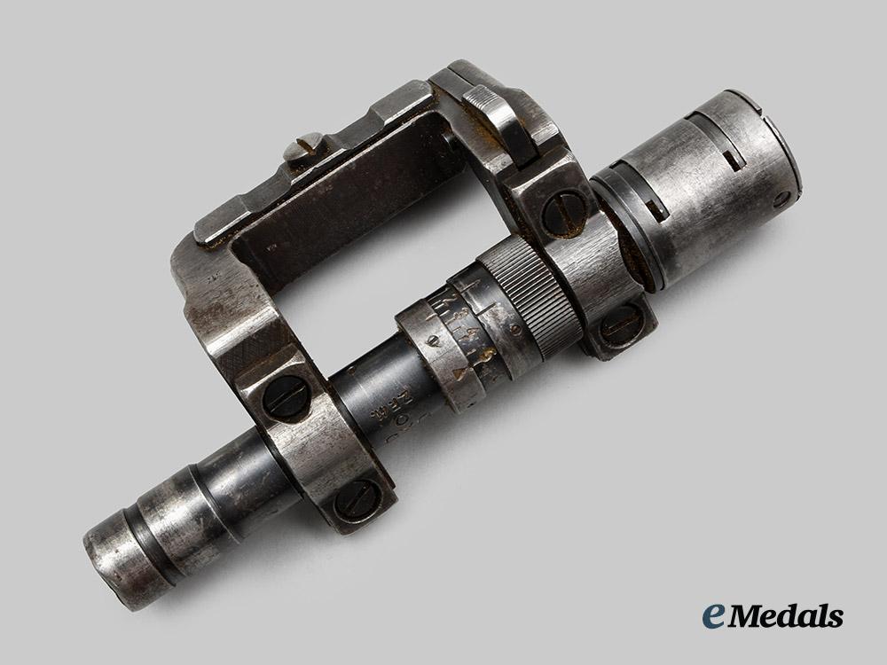 germany,_heer._a_rare_z_f41_sniper_scope,_with_case,_by_emil_busch__a_i1_5622