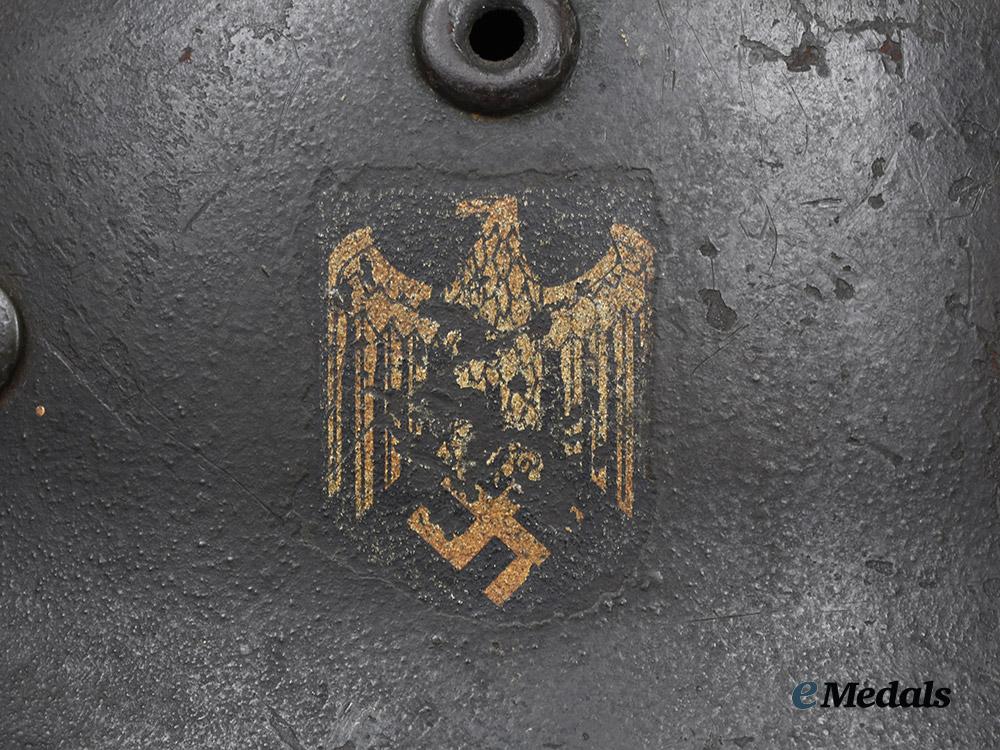 germany,_kriegsmarine._an_m40_stahlhelm,_single_decal_version,_by_quist__a_i1_5644