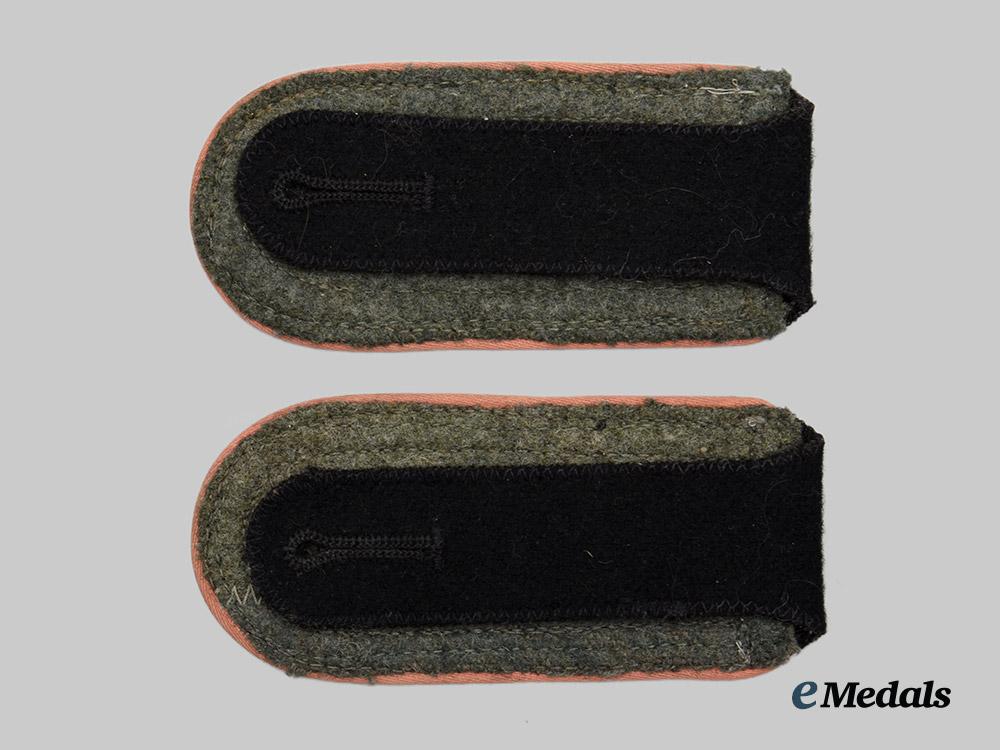 germany,_s_s._a_set_of_waffen-_s_s_reconnaissance_unterscharführer_shoulder_straps__a_i1_6061