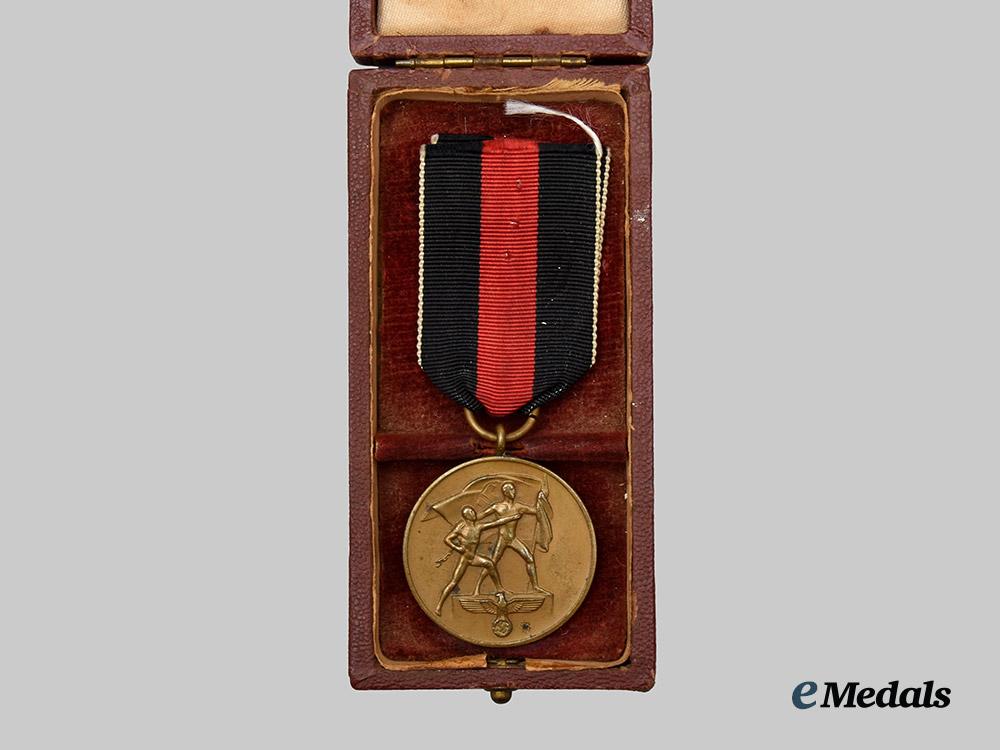 germany,_luftwaffe._a_sudetenland_medal,_with_case,_award_documents,_and_photographs_to_kanonier_friedrich_pannier__a_i1_6141