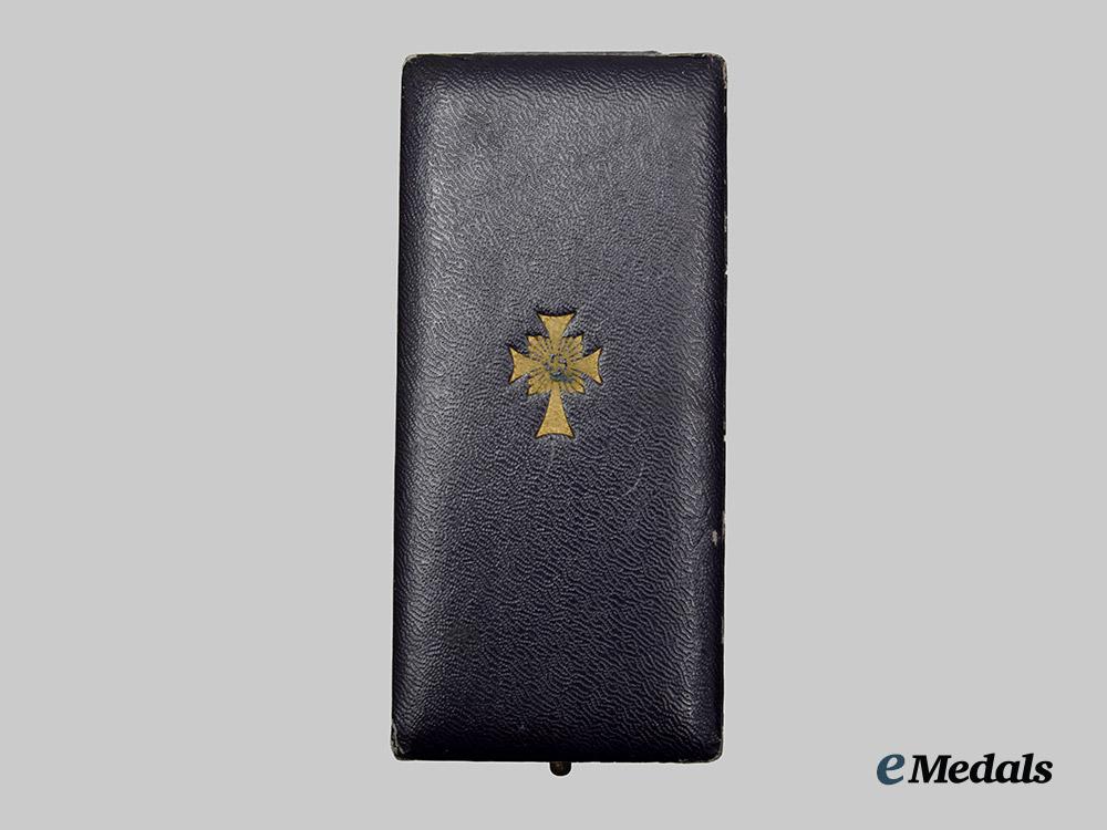 germany,_third_reich._an_honour_cross_of_the_german_mother,_gold_grade_with_case,_by_liefergemeinschaft_pforzheimer_innungen__a_i1_6183