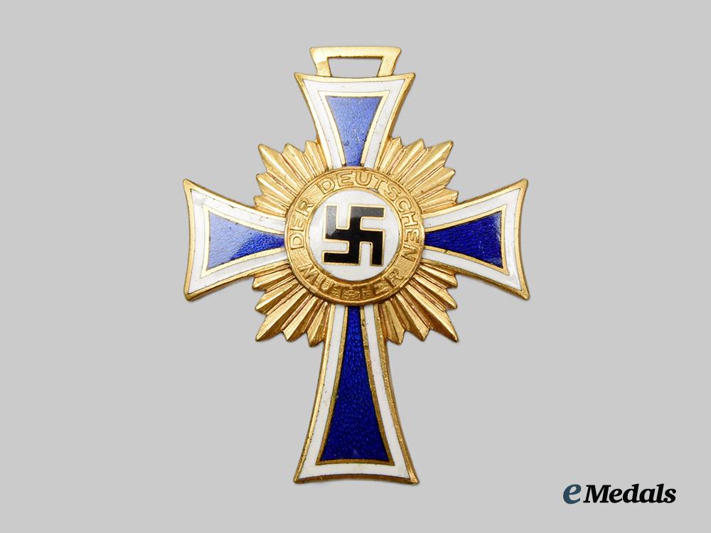 germany,_third_reich._an_honour_cross_of_the_german_mother,_gold_grade_with_case,_by_liefergemeinschaft_pforzheimer_innungen__a_i1_6186