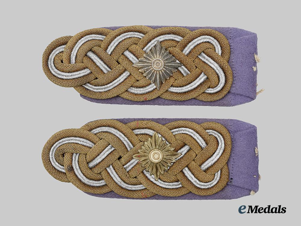 germany,_s_s._a_rare_set_of_waffen-_s_s_gruppenführer_shoulder_boards__a_i1_7077-_recovered