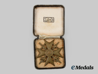 germany,_wehrmacht._a_spanish_cross,_bronze_grade_with_swords,_by_paul_meybauer__a_i1_9122