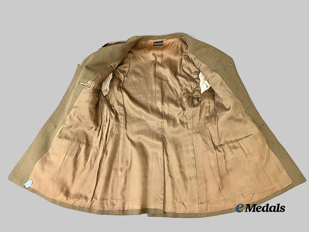 canada,_commonwealth._a_knight's_of_columbus_war_service's_officer's_tunic,_named_e_medals__c7256_15