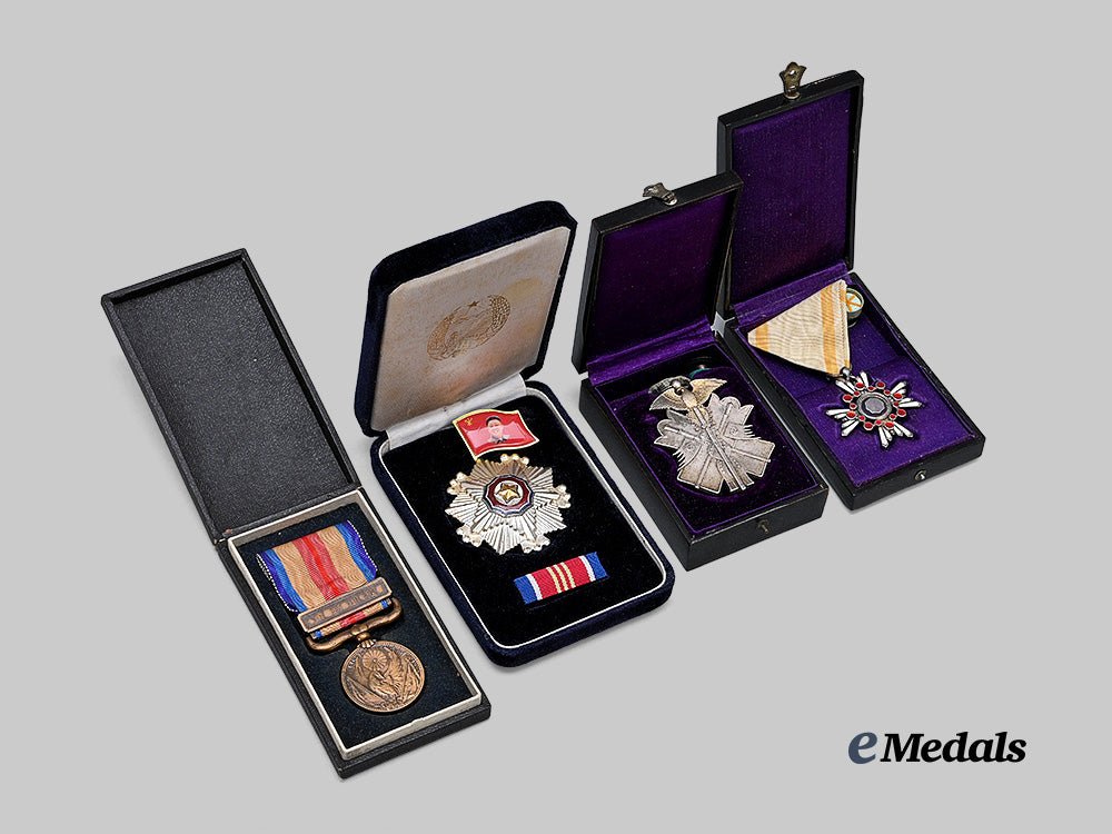 japan,_empire._a_mixed_lot_of_orders_and_medals_e_medals__m0625-129_3