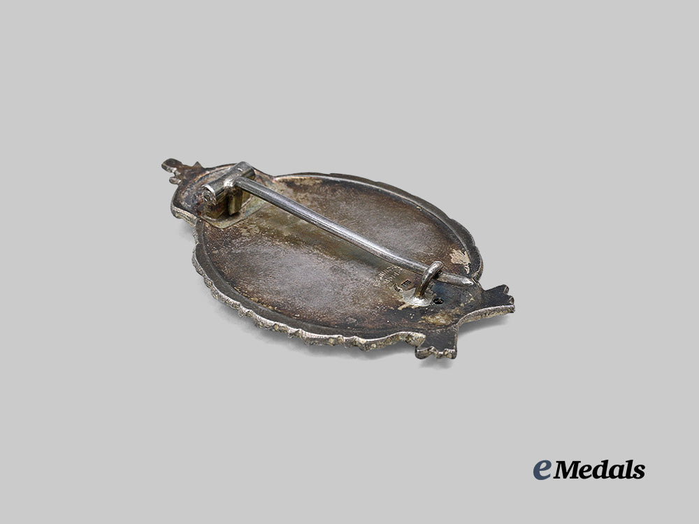 germany,_imperial._a_pilot’s_badge,_type3,_with_maker-_matched_case_by_c._e._juncker_e_medals__g62753_8