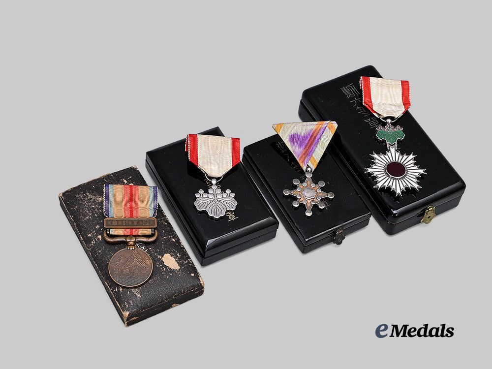 japan,_empire._a_lot_of_four_decorations_e_medals__m0625-131_4