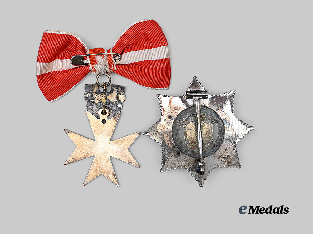 austria,_yugoslavia._two_cased_decorations_e_medals__m0625-128_8