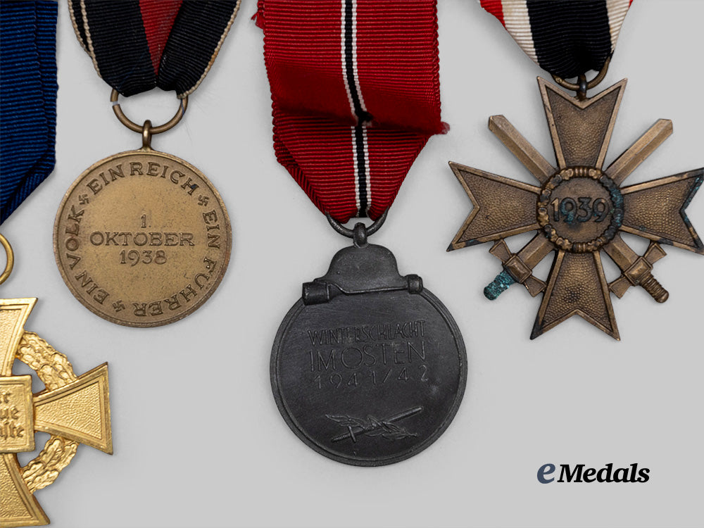 germany,_third_reich._a_mixed_lot_of_awards_for_military_and_civil_service_e_medals__g62819_7