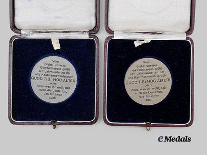 germany,_weimar_republic._a_pair_of_free_city_of_braunschweig_chamber_of_commerce_long_service_medals,_with_cases_e_medals__g62540_4