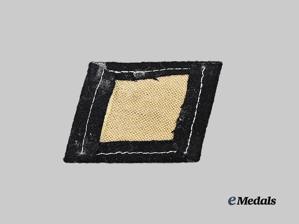 germany,_s_s._a14th_waffen_grenadier_division_of_the_s_s(1st_galician)_collar_tab_e_medals__g62964_3