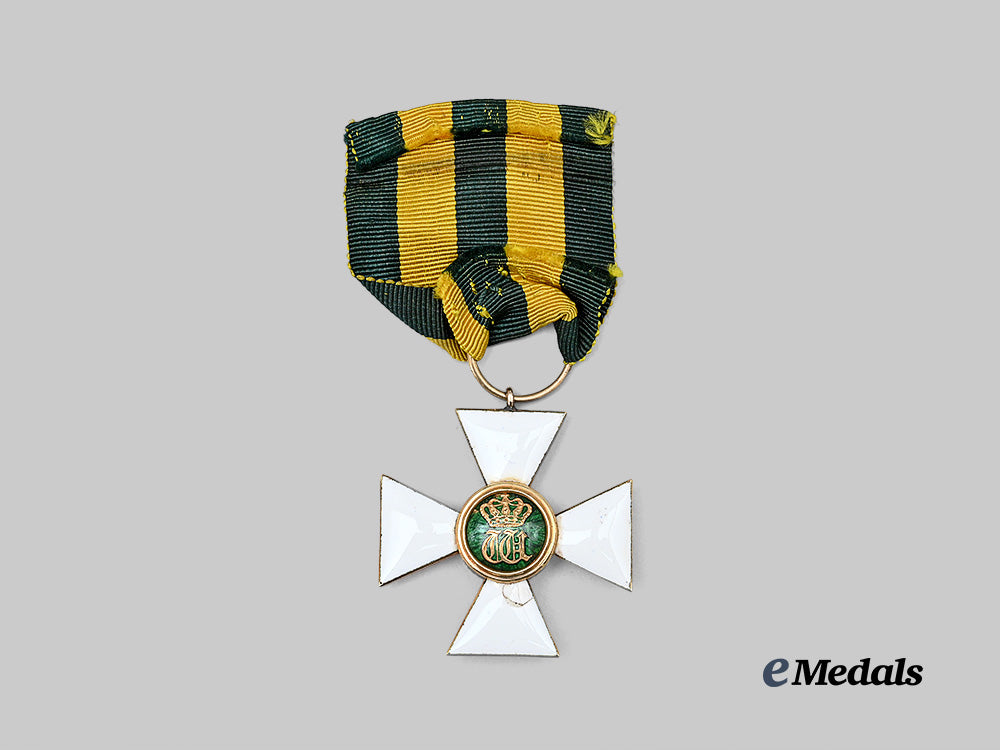 luxembourg,_grand_duchy._an_order_of_the_oak_crown,_knight_in_gold_e_medals__m0332-80_4