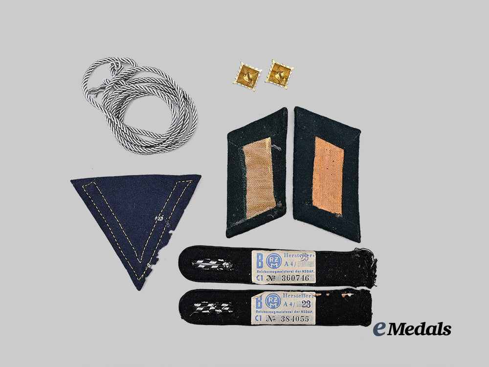 germany,_third_reich._a_mixed_lot_of_insignia_for_military_and_paramilitary_personnel_e_medals__g62739_3